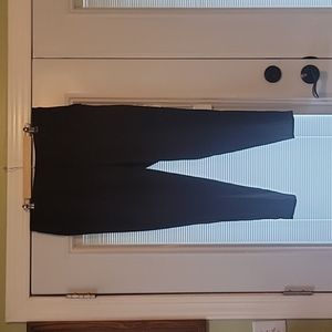 Black Zac & Rachel slacks size 14 Like New!!!